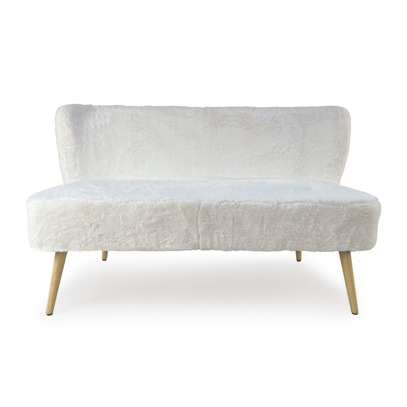 Banc blanc en fausse fourrure