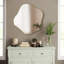 Miroir mural asymétrique, miroir de forme irrégulière de 24 po avec cadre doré, miroirs ronds ondulés décoratifs, miroirs festonnés modernes pour le salon, la salle de bain, la chambre, le couloir, le vestibule, le foyer d'entrée