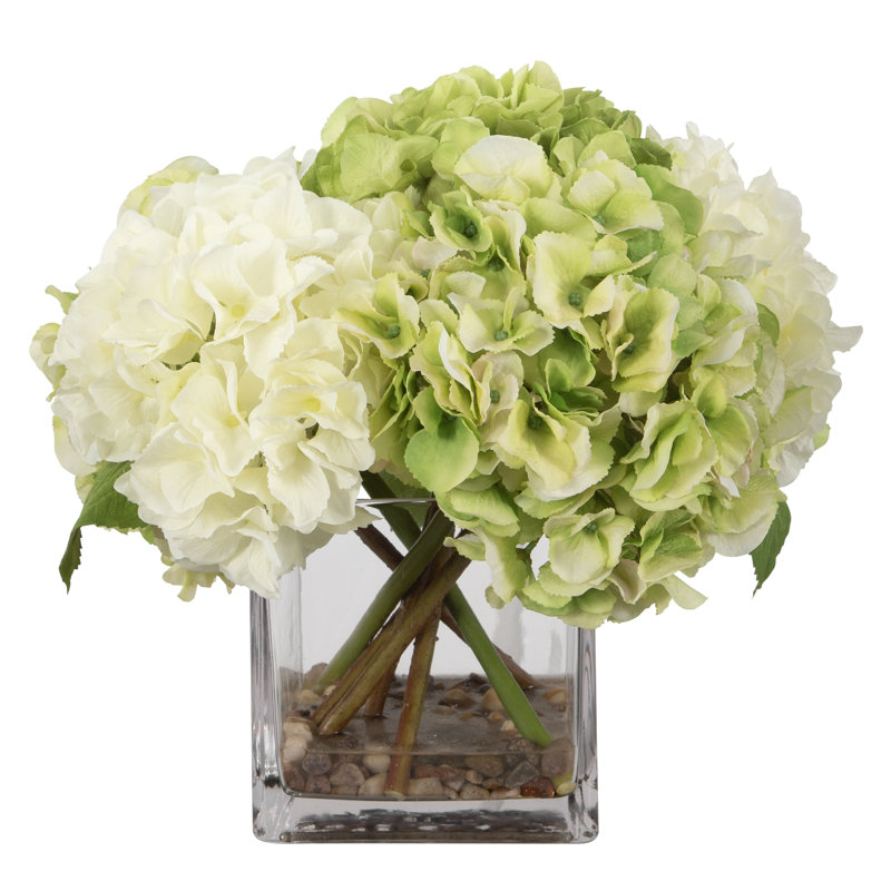 Arrangement floral dans un vase Savannah Hydrangea