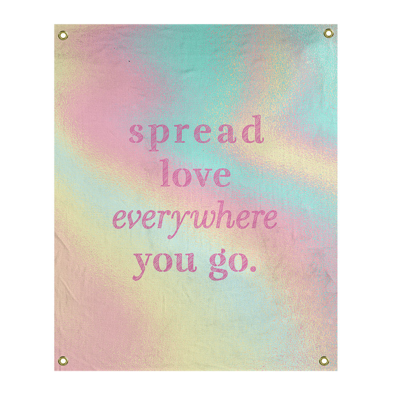 Tapisserie de polyester à l’quoted love quot, H 36 po x l 26 po, Arc-en-ciel pastel