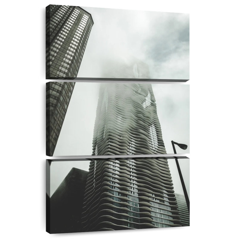 Lilie Chicago Skyscraper, 32" H x 20" W