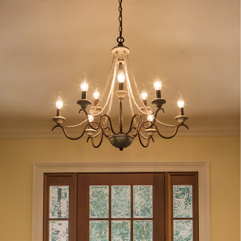 Lustre classique à 9 lumières de style bougie avec détails en bois Aurora , H 84 po x l 27 po x P 27 po