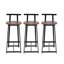 3 tabourets de bar, hauteur comptoir. Sièges brun noyer avec cadres en métal noir. Dossiers ergonomiques pour la posture. Et une capacité de 220 lb. Design moderne de divers espaces. Facile à assembler de hauteur et brun.