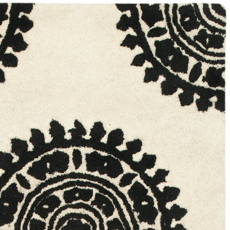 Tapis floral en laine et en viscose touffeté à la main Candelo, Rectangle 3 pi 6 po x 5 pi 6 po