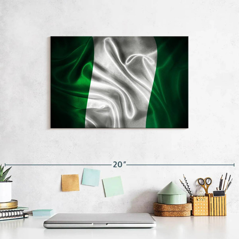 Borges Vignette Nigeria Flag, 8" H x 12" W