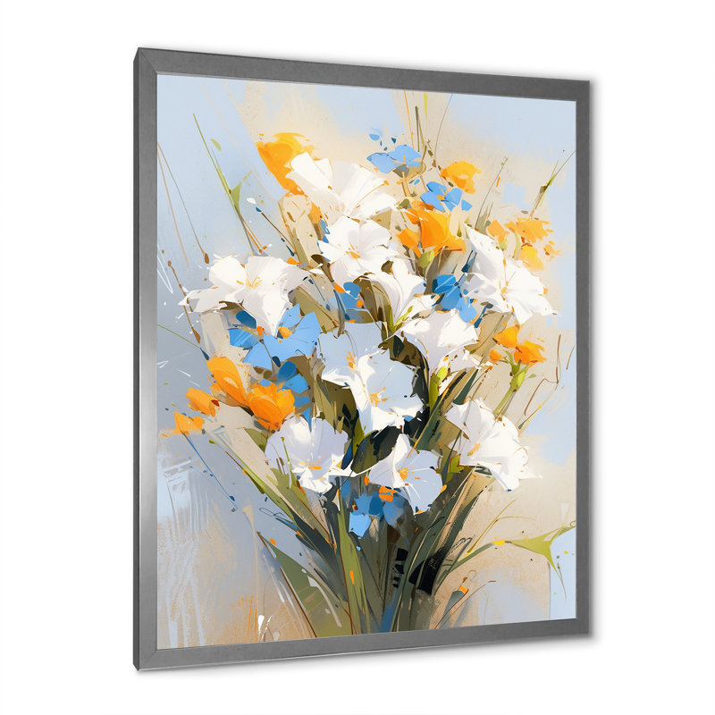 Fleurs bleues et blanches sur fond blanc, Cadre simple argenté, H 44 po x l 34 po x P 1,5 po
