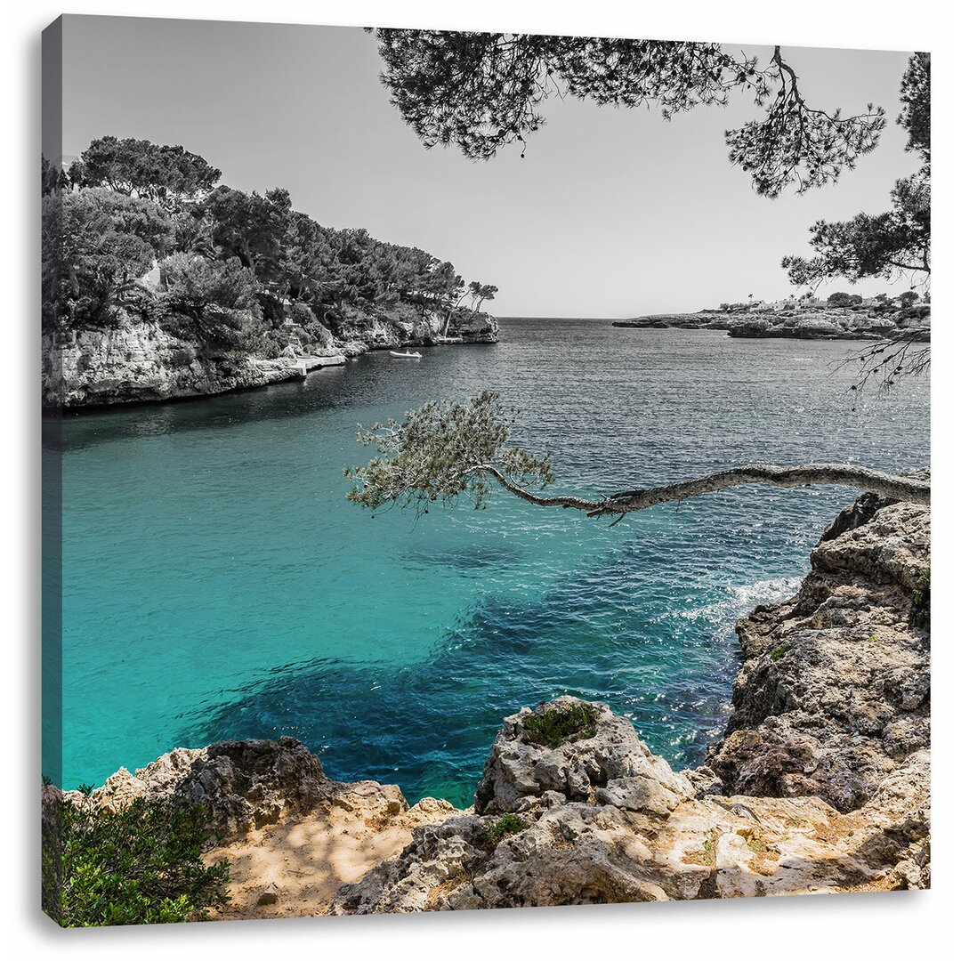 Leinwandbild Idyllische Ansicht des Mittelmeers am Mallorca Bay Cove