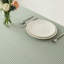 Nappe rectangulaire en forme de grille, résistante à l'eau, infroissable, résistante aux éclaboussures. Nappe à grille épaisse, idéale pour les banquets, les fêtes et les dîners festifs. 60 x 84 pouces, blanc sauge.