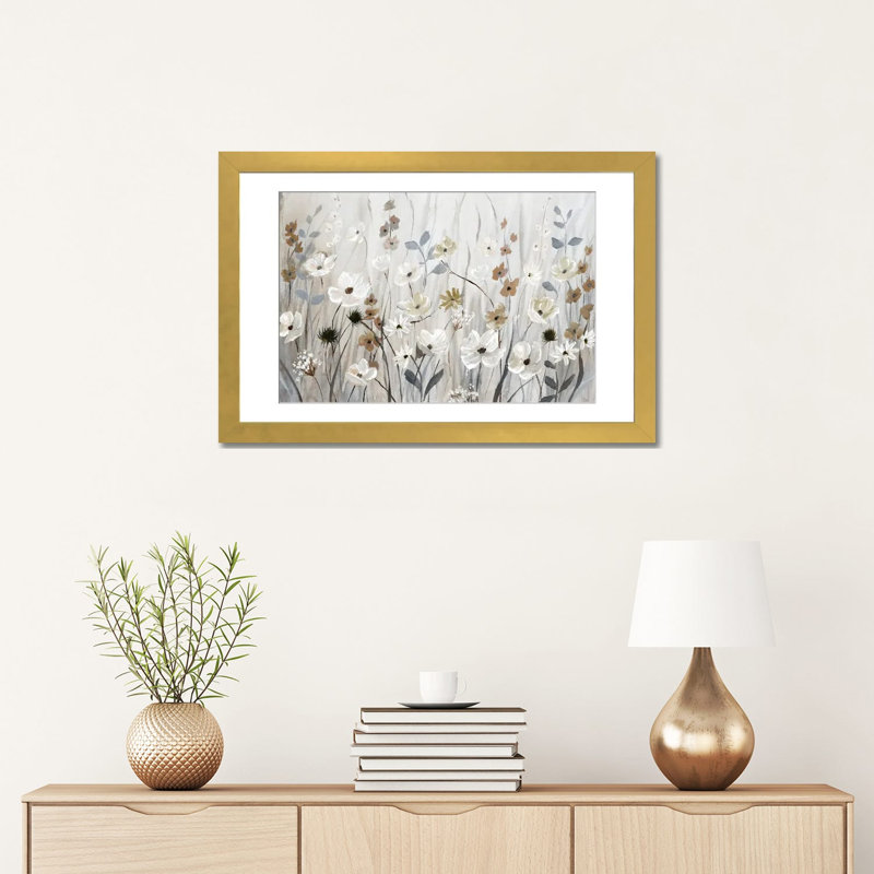 «Misty Meadow Field» encadré par Nan Print, Impression encadrée avec passe-partout, H 16 po x l 24 po, Doré