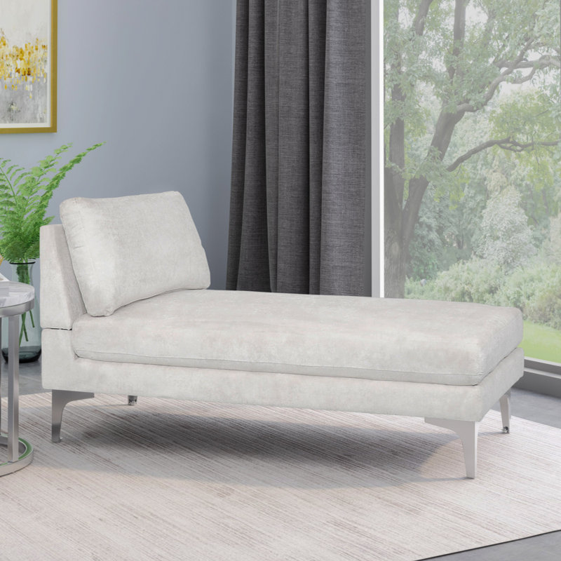 CHAISE LOUNGE