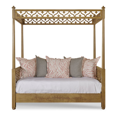 Poppy Daybed