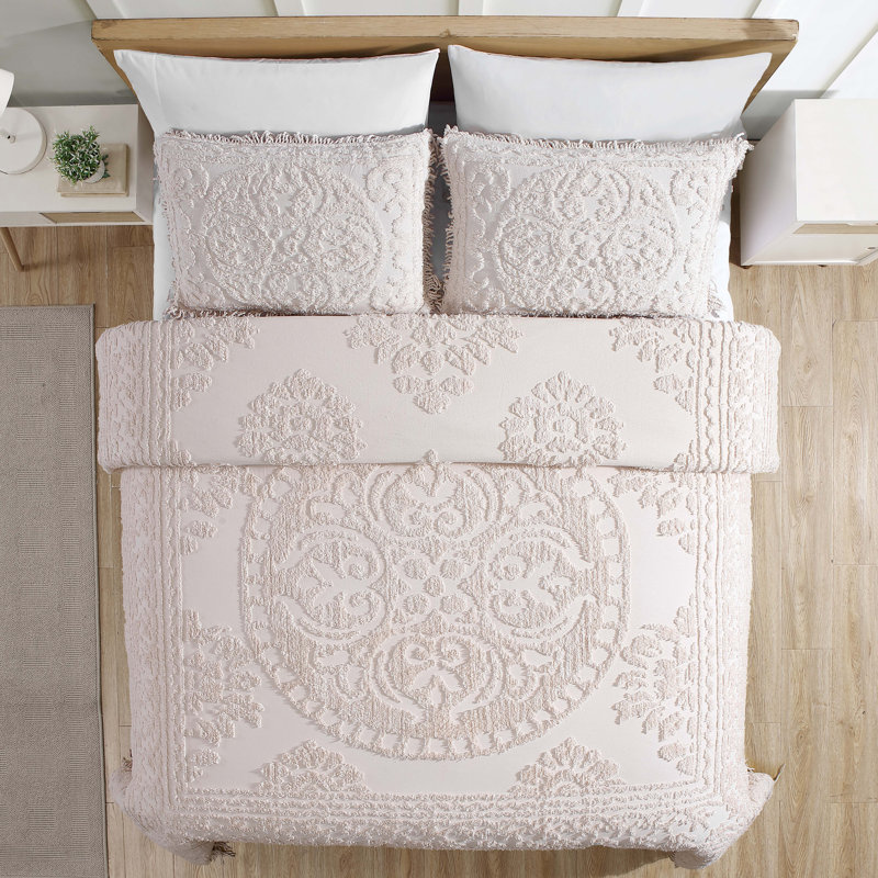 Medallion Cotton Farmhouse / Country Quilt, Queen, Blush