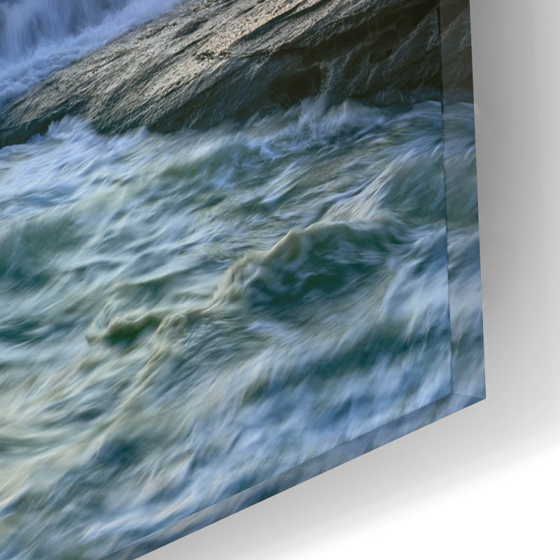 «Tumult» par Rick Berk, art mural en verre acrylique,, H 12 po x l 16 po x P 0,13 po