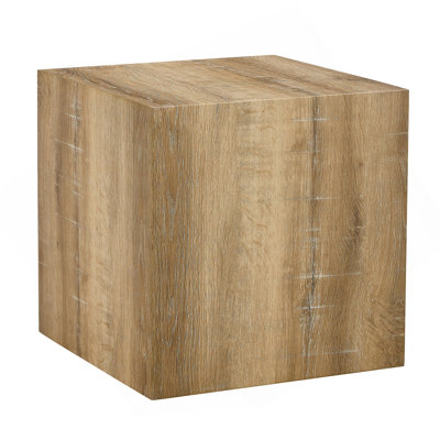 Rehaussez votre espace de vie avec cette table basse carrée en panneau de fibres à densité moyenne qui met en valeur des motifs de texture de couleur bois clair et doux. Il est caractérisé par un design élégant.