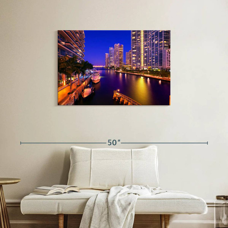 Sirpi Downtown Miami Riverwalk, H 24 po x l 36 po