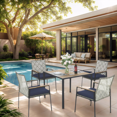 Ensemble de patio 5 pièces en rotin avec table en bois d'acacia - Mobilier de salle à manger et de conversation extérieur toutes saisons