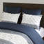 Très grand / très grand édredon en coton. Chenille touffetée. Motif bleu marine. . 2 taies décoratives. Lavable à la machine. Rembourrage de literie confortable. Assorti charmant-117361084-117361083