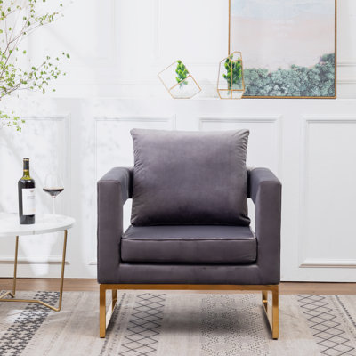 Chaise avec accoudoirs recouverts de tissu d'ameublement