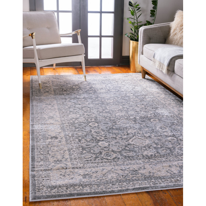 Tapis gris à motif floral Heenan, Rectangle 5 pi 3 po x 8 pi