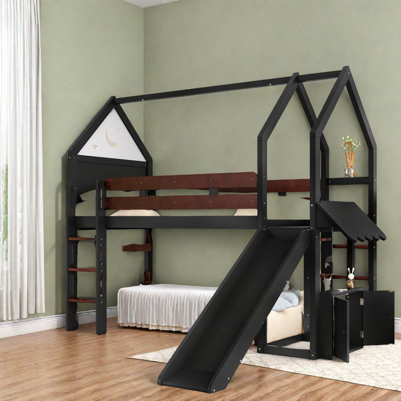Lit mezzanine simple peu encombrant, structure en bois durable avec un design ludique pour les enfants