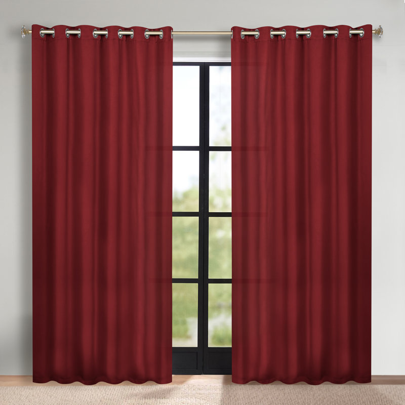 Paire de rideaux obscurcissant avec œillets Millendon, Sangria, L 70 po x L 108 po