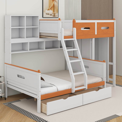 Lit superposé simple au-dessus d'un lit double en bois avec garde-robe, tiroirs, tablettes et DEL
