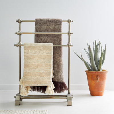 3 Freestanding Towel Stand