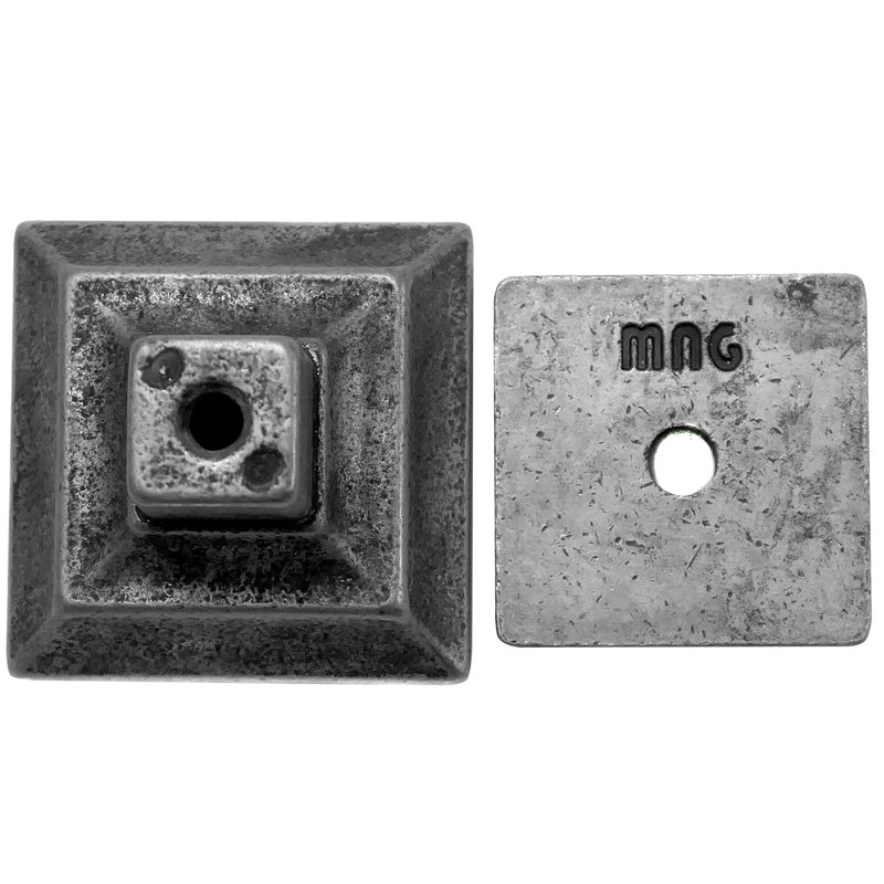 Poise Square Knob