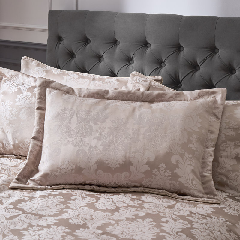 Damask Jacquard Quilted Pillow sham Pair