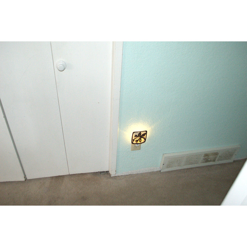 PINE CONE NIGHT LIGHT