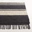 Tapis rayé ivoire / noir tissé à la main Pierceton-1049197232