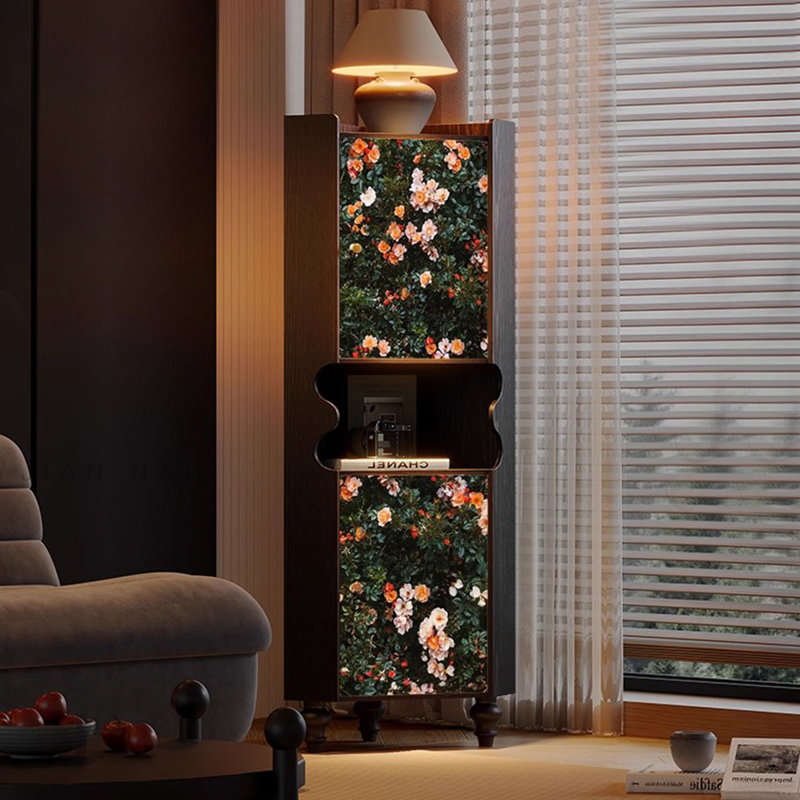 Armoire de coin noire en bois massif