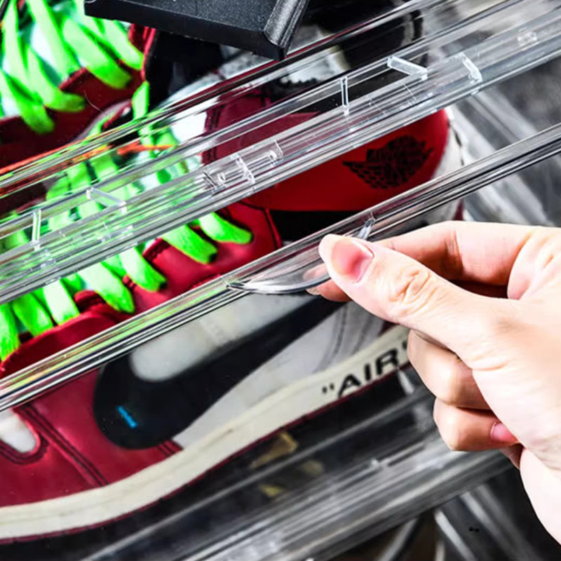 Rangement pour chaussures avec porte magnétique
