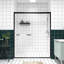 Porte de douche coulissante double à largeur réglable de 60 po avec poignée en acier inoxydable, conception imperméable, roulettes silencieuses, poignée comme porte-serviettes pour la salle de bain-123115442
