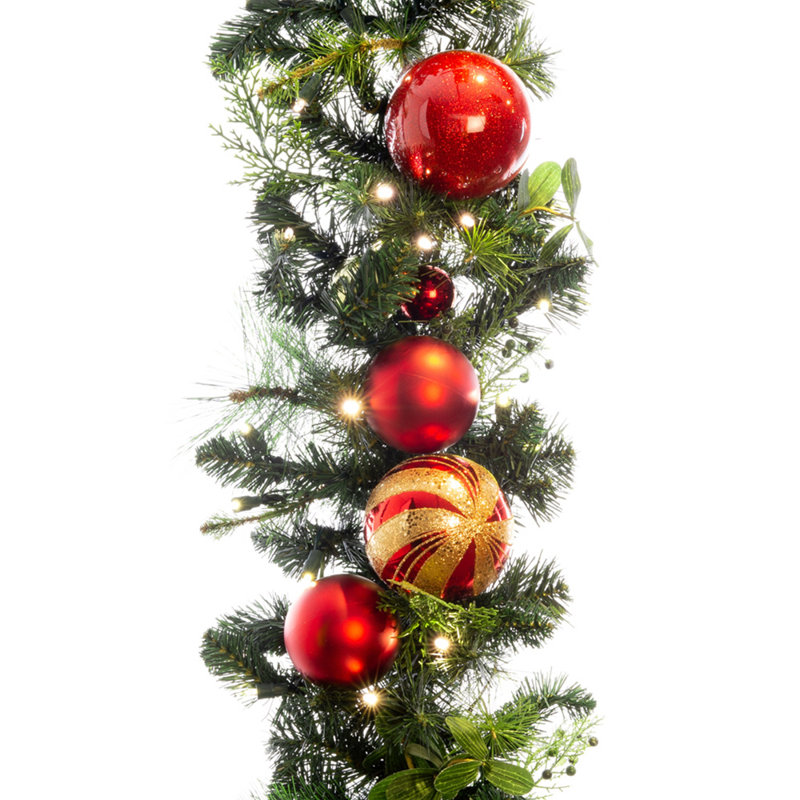 Guirlande de Noël artificielle 9 pi avec lumières - Noël classique