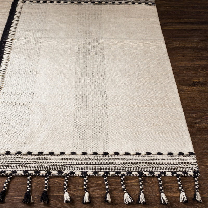 Higdon Handmade Flatweave Wool Cream/Black Area Rug, Rectangle 5' x 7'6"