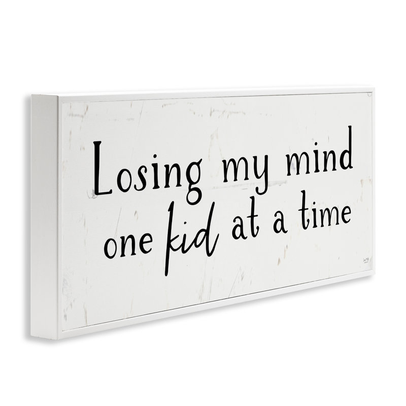 «One Kid At A Time», estampe numérique, design par Lux + Me Designs, H 13 po x l 30 po, Giclée encadrée blanc bord de mer