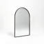 Miroir mural arqué 24 x 36 pouces noir pour décoration de salle de bain - verre transparent de 4 mm, cadre en aluminium rouillé, installation renforcée et suspension avec quincaillerie manuelle-870420099