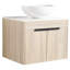 Meuble-lavabo mural en chêne blanc. Lavabo en céramique avec porte silencieuse à fermeture en douceur. Vaste espace de rangement. Coiffeuse en chêne. Lisse