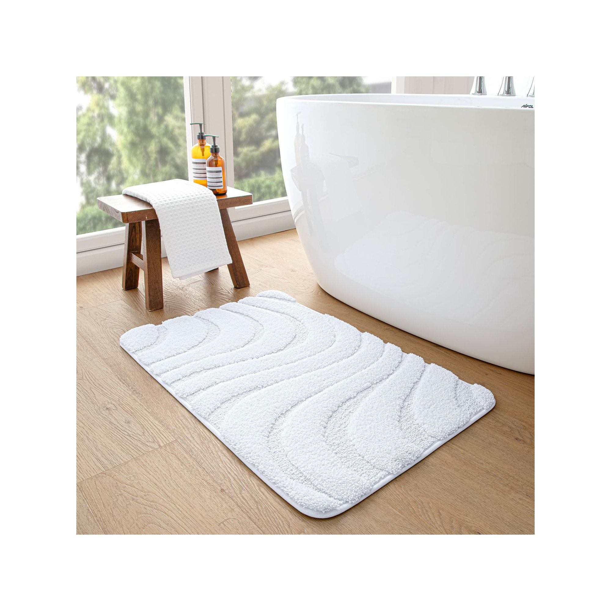 Gagetown Non-Slip Bath Rug, White, 16" W x 24" L