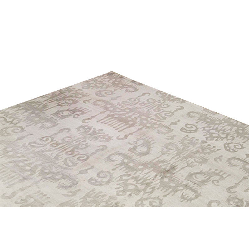 Himalayan Damask Area Rug in Gray/Taupe