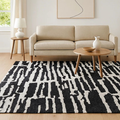 Shawn 5 X 7 Area Rug, Black White Abstract Pattern Polyester, Cotton Back