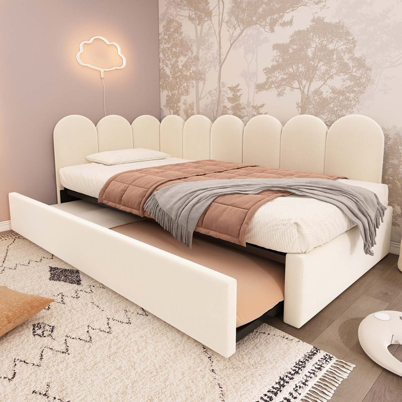 Lit de jour simple rembourré avec lit escamotable, conception peu encombrante pour les petites pièces et les espaces invités, structure à lattes en métal, beige velours