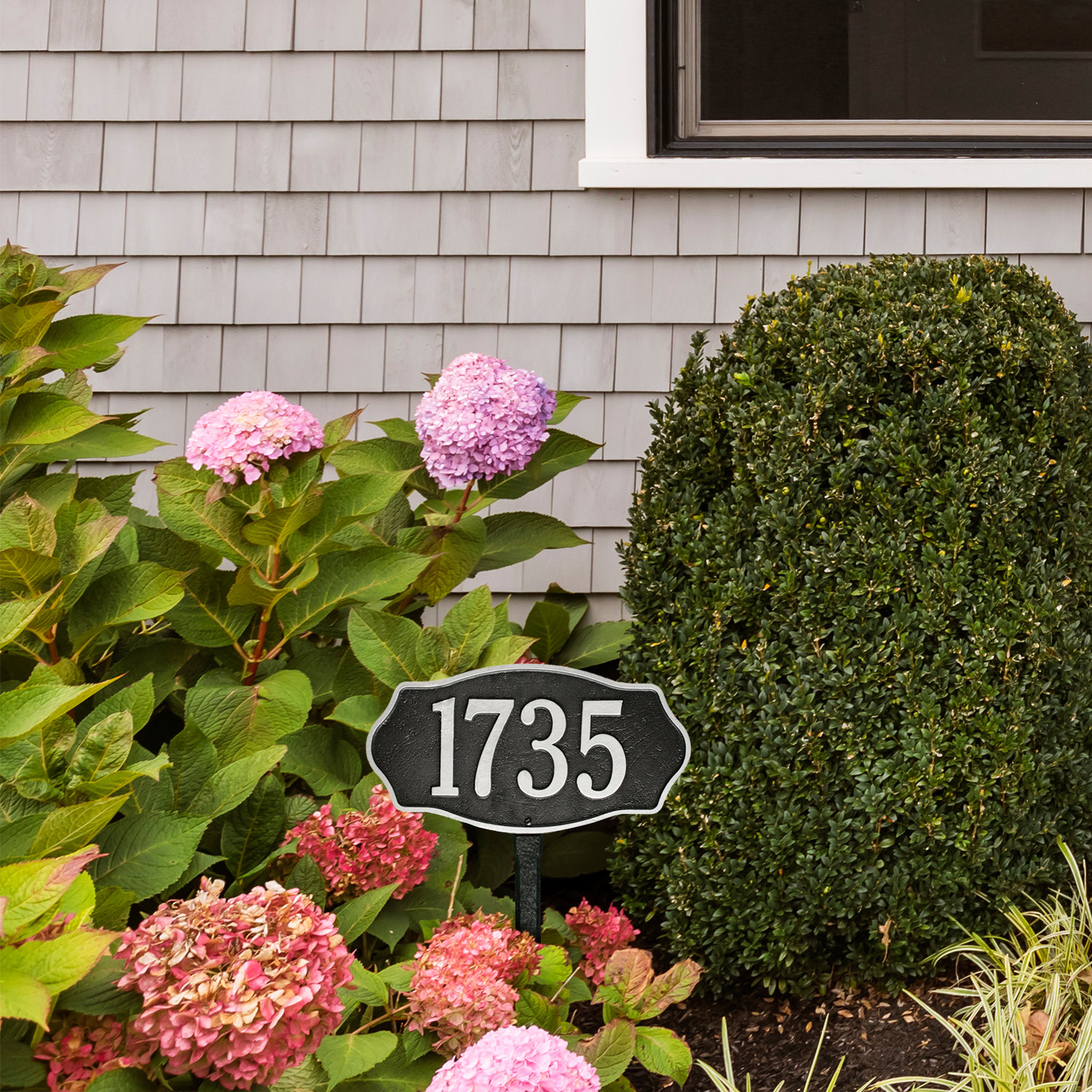 1-Line Lawn Address Sign, Black/Silver, Yes