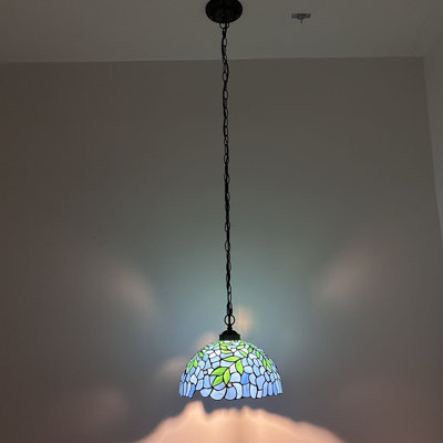 Luminaire suspendu Kleist Tiffany vitrail bleu avec feuilles vertes et ampoule DEL incluse l 12 po x P 12 po x H 60 po