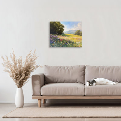 Toile Serene Meadow Dream, design par Petal Prints Design