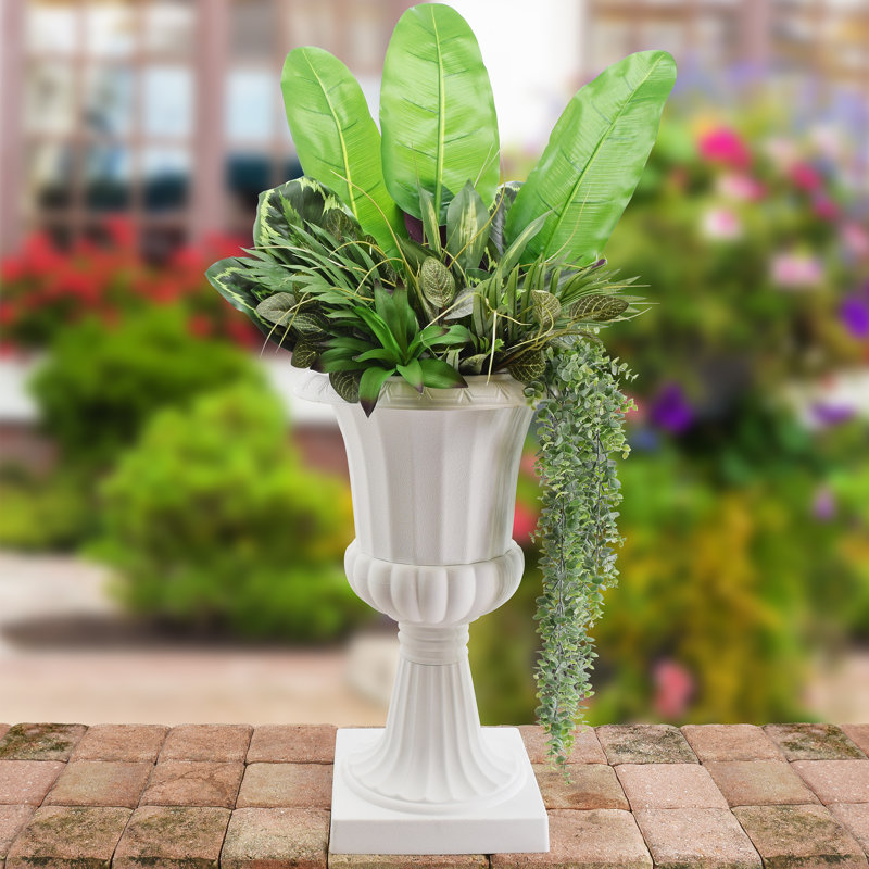 Pot de fleurs urne en plastique, H 26,5 po x l 15,8 po x P 15,8 po