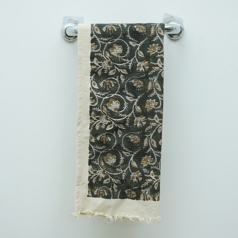 Les essuie-mains en coton gaufré à imprimé à la main rehaussent votre salle de bain avec des serviettes artisanales «Saraswati», vertes