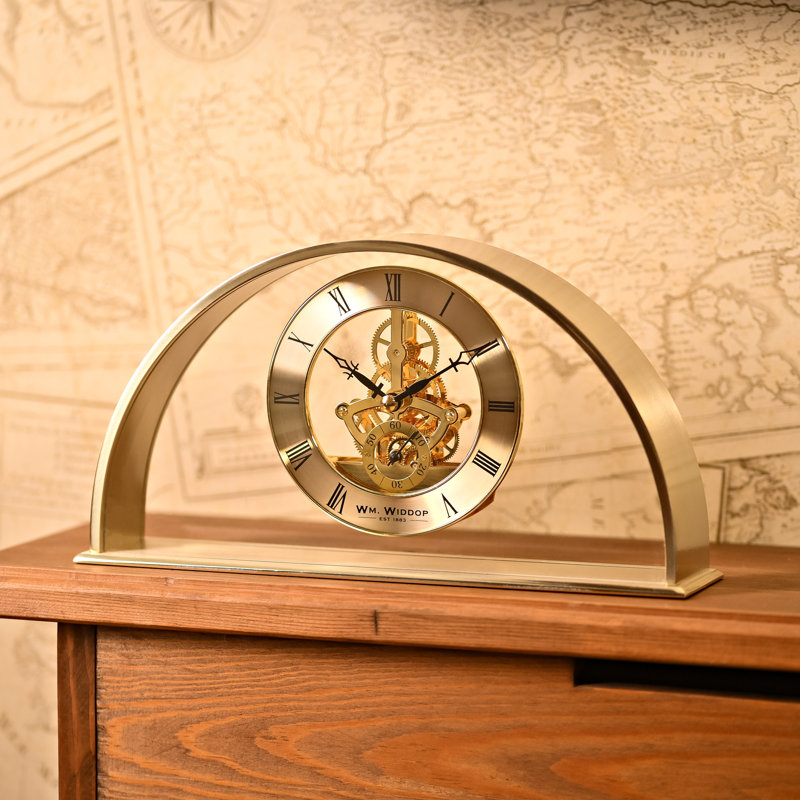 Roman Numeral Metal Quartz Movement / Crystal Tabletop Clock, Gold