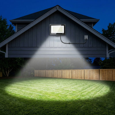 Projecteur de sécurité d'extérieur 150 watts à DEL Dusk To Dawn